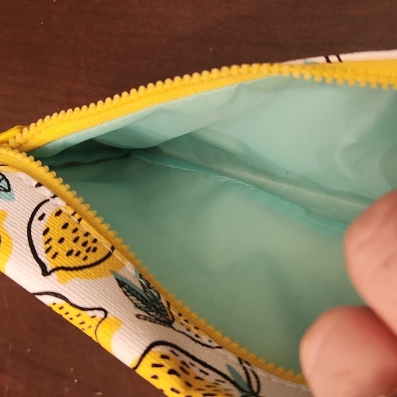 Ipsy Lemon Makeup Bag small bag and mosso bag - Picture 6 of 10